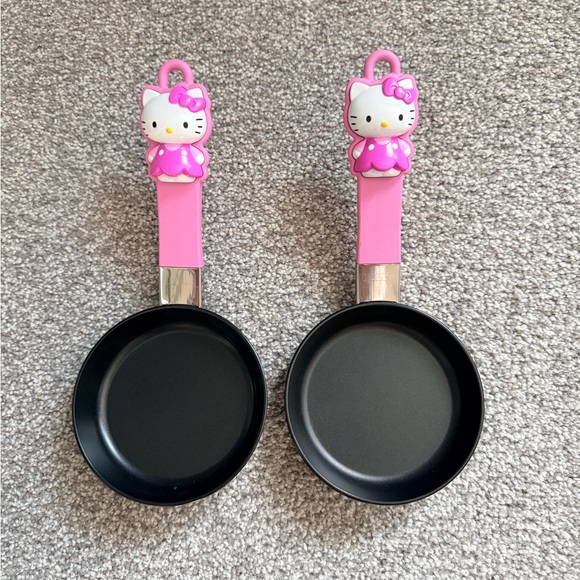 Sanrio Other - Sanrio Hello Kitty Pink Frying Pan Set